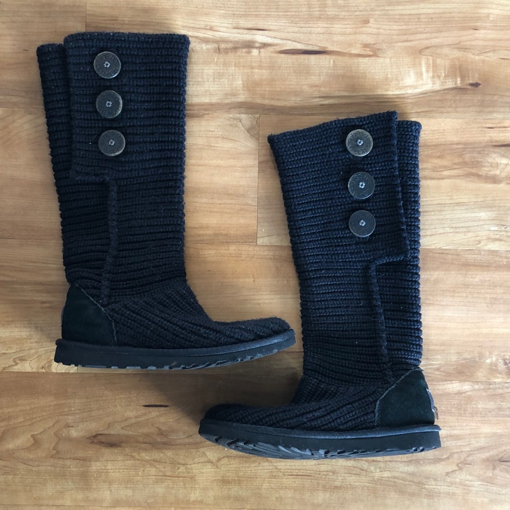 Ugg Boots Classic Cardy Size 6 Black
